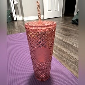 BNWT Starbucks Venti 24 oz 2021 Holiday Rose Gold Jewelled Diamond Tumbler